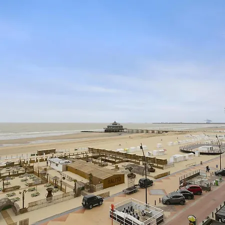 In With Sea Views Apartman