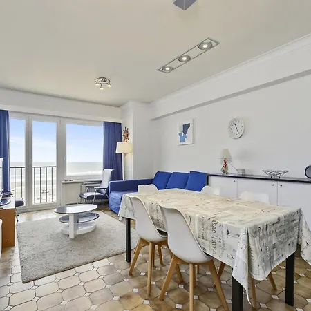 In With Sea Views Lejlighed