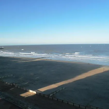 Appartement In With Sea Views Blankenberge